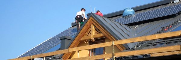 Hitzeschutz - Zurückweisung von bis zu 80% der Sonnenstrahlung Hitzeschutz - Zurückweisung von bis zu 80% der Sonnenstrahlung