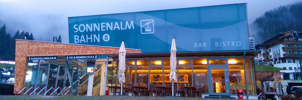 Bergbahnen Schmitten - Fassadenbespannung Station Sonnalmbahn an drei Seiten Bergbahnen Schmitten - Fassadenbespannung Station Sonnalmbahn an drei Seiten
