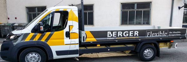 Berger Holzbau Hallein - Pritschenwagen mit Digitaldruck auf Autofolie beklebt Berger Holzbau Hallein - Pritschenwagen mit Digitaldruck auf Autofolie beklebt